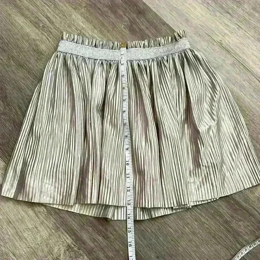 Wonder Nation Girls silver skirt - Picture 3 of 6